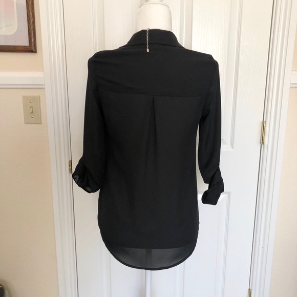 NWOT Candie’s Button Down Blouse. Size:Medium - Picture 5 of 8